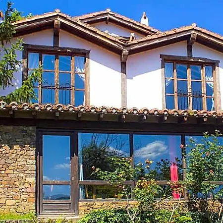 Viviendas Rurales El Covaju 2* Cabezón de Liébana