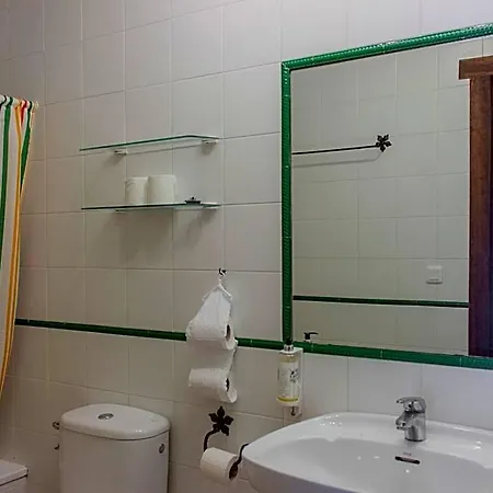Hotell Viviendas Rurales El Covaju
