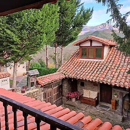 Viviendas Rurales El Covaju 2*