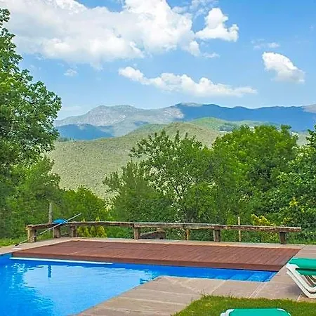 Hotell Viviendas Rurales El Covaju 2*