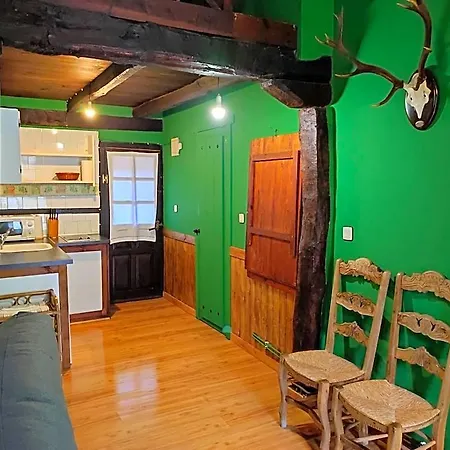 Viviendas Rurales El Covaju Hotell 2*