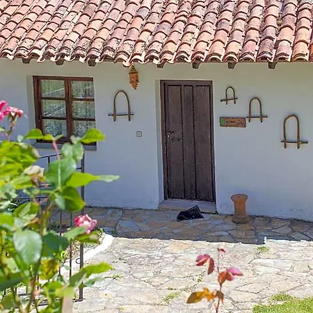 Hotell Viviendas Rurales El Covaju Cabezón de Liébana