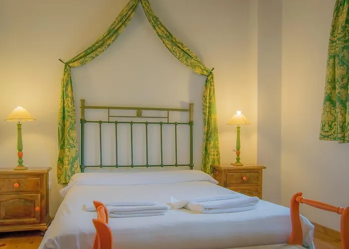 فندق Viviendas Rurales El Covaju